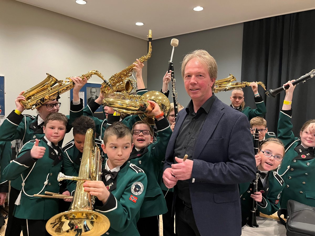 Dirigent Magne og Juniorkorpset Dirigent Magne og Juniorkorpset